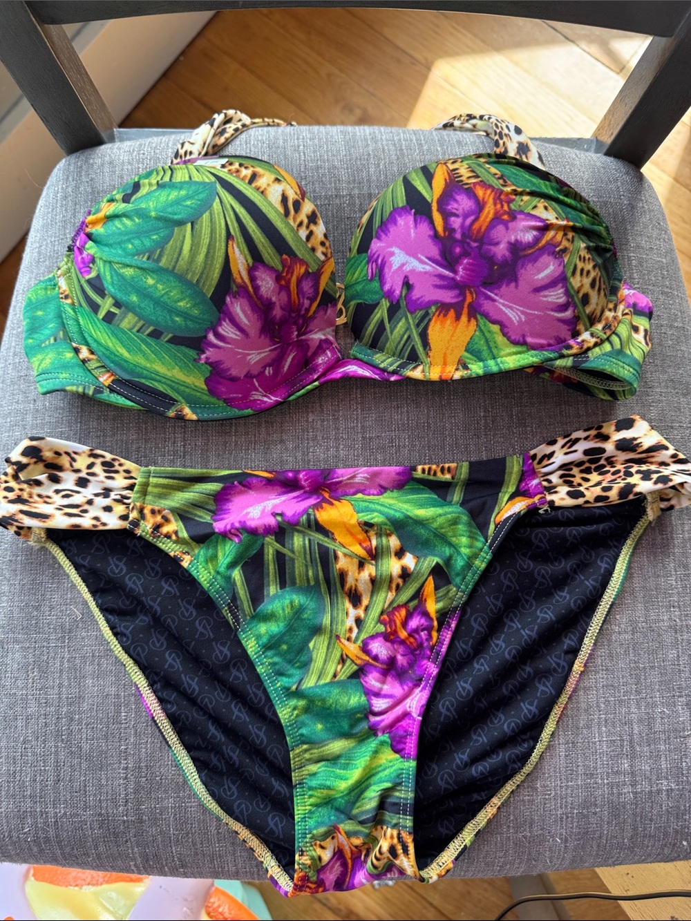 Victoria’s Secret Tropical Floral Print Leopard print bikini size M